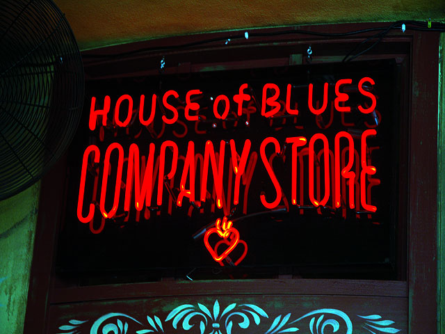house-of-blues-neon